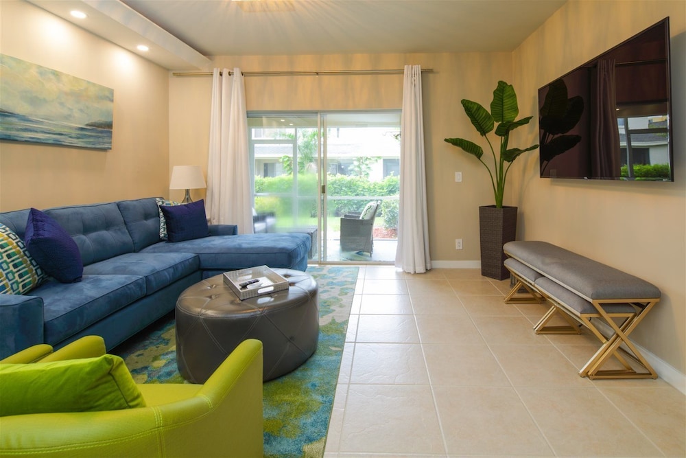 Weston Townhome 16734 12812948 — Weston