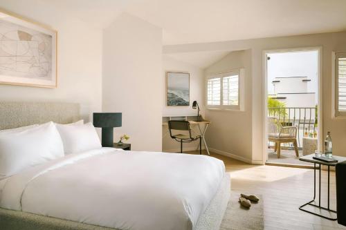 Sonder La Ensenada - carbon neutral hotel in Laguna Beach