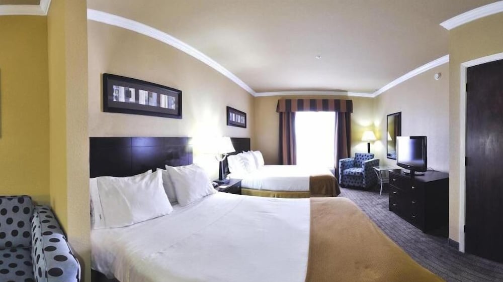 Holiday Inn Express Hotel & Suites Natchitoches by IHG - photo 4