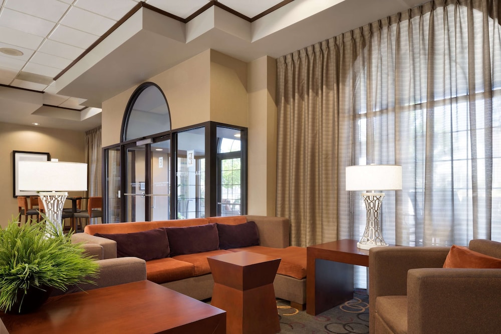 Embassy Suites Hotel Des Moines Downtown - photo 6