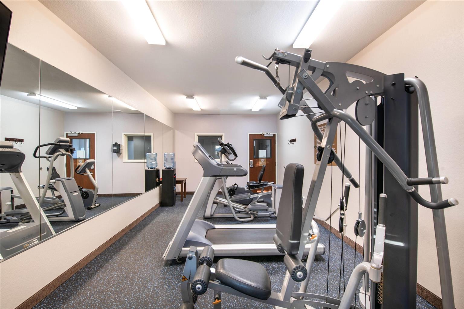 Microtel Inn & Suites by Wyndham Pearl River Slidell - photo 7