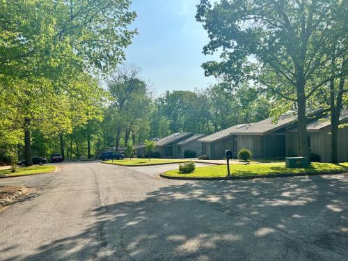 Greens One Vacation Home 30 — 4-Star Luxury Hotel in Bella Vista, United States