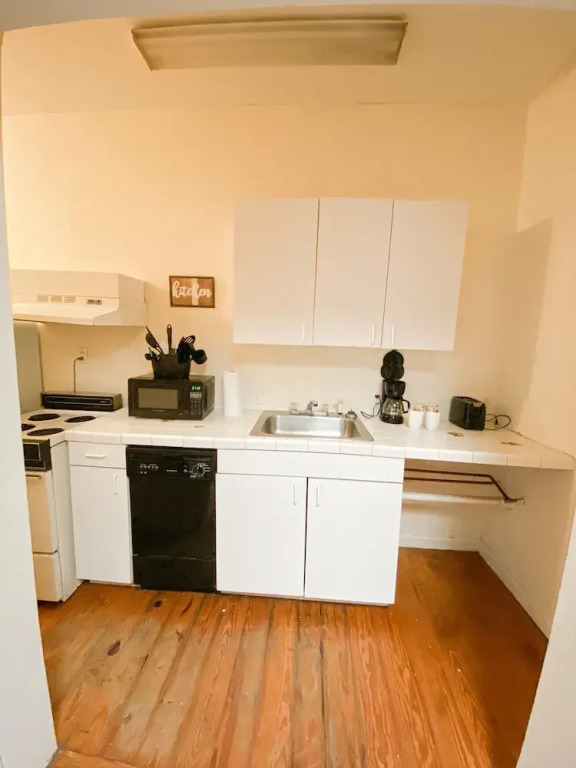 Marion Square Suites - photo 13