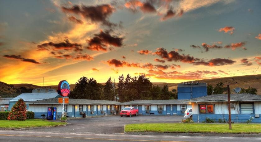 Blue Mountain Hotel - last minute hotel in Dayton