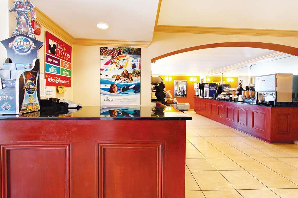 La Quinta Inn by Wyndham Orlando International Drive North - photo 11