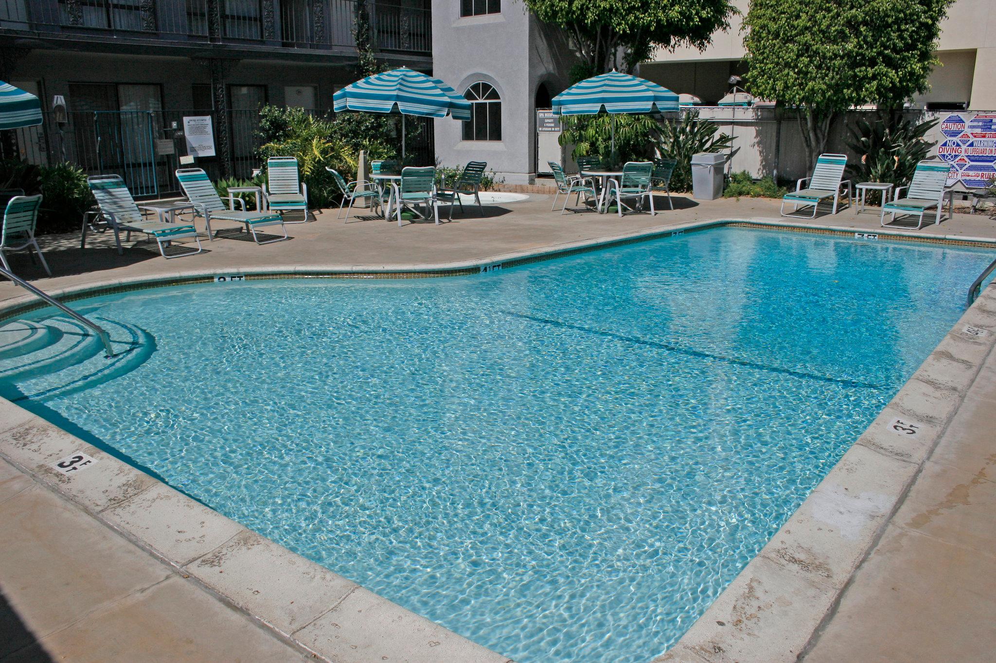 Golden Key Hotel Glendale - photo 5