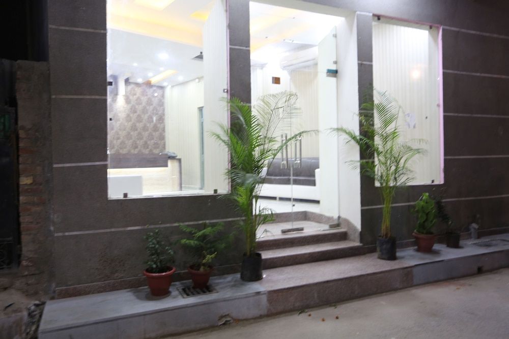Hotel Sinon Suite - last minute hotel in New Delhi