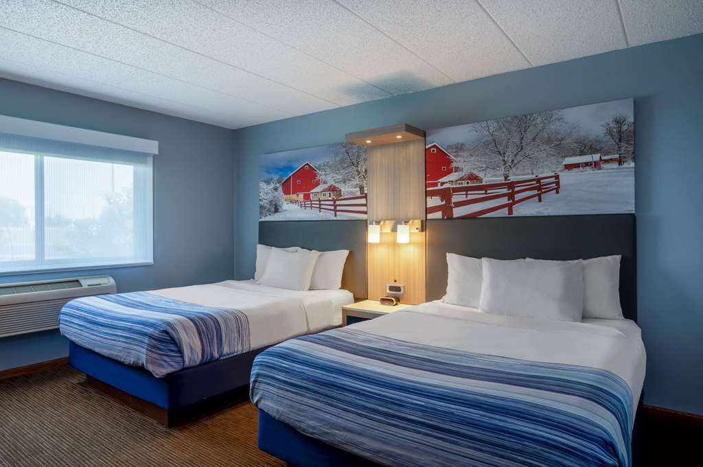 AmericInn by Wyndham Eau Claire - photo 23