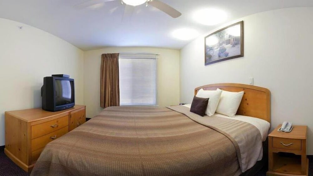 Candlewood Suites St. Joseph Benton Harbor by IHG - photo 13