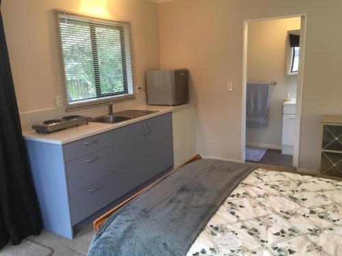 Chris’s Cabin — Wellington — photo 5