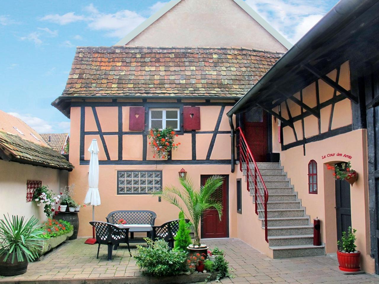 La Cour Des Amis in Vendenheim, France