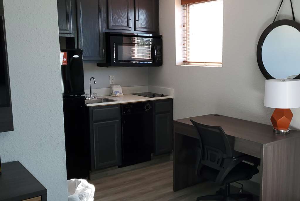 Hawthorn Extended Stay by Wyndham Panama City Beach - photo 11
