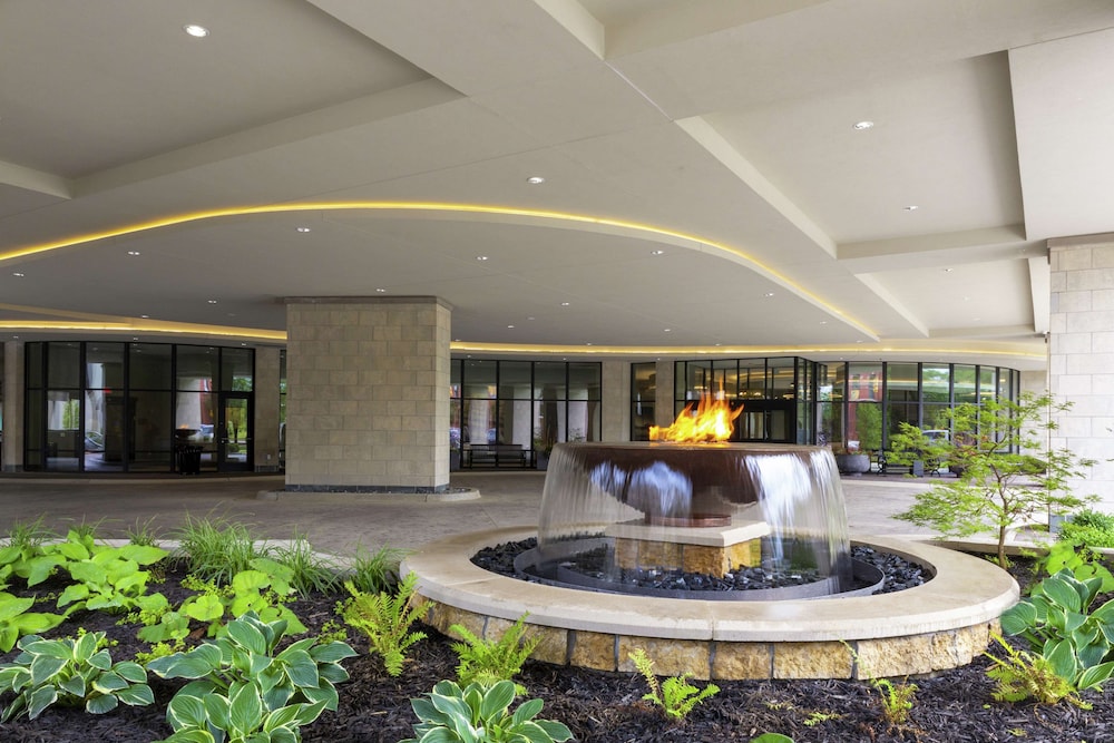 Embassy Suites by Hilton Grand Rapids Downtown MI - photo 4