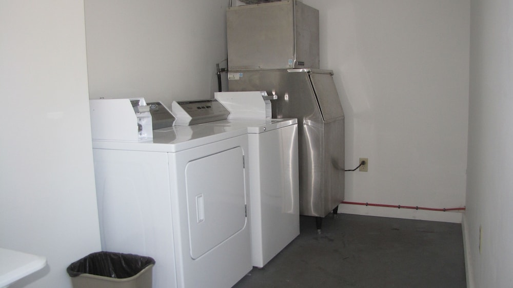 Mt Madison Inn & Suites - photo 42