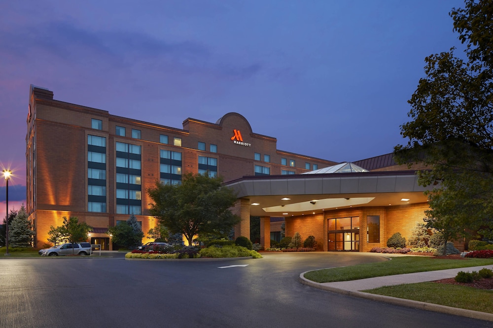 Marriott Cincinnati Airport — Hebron