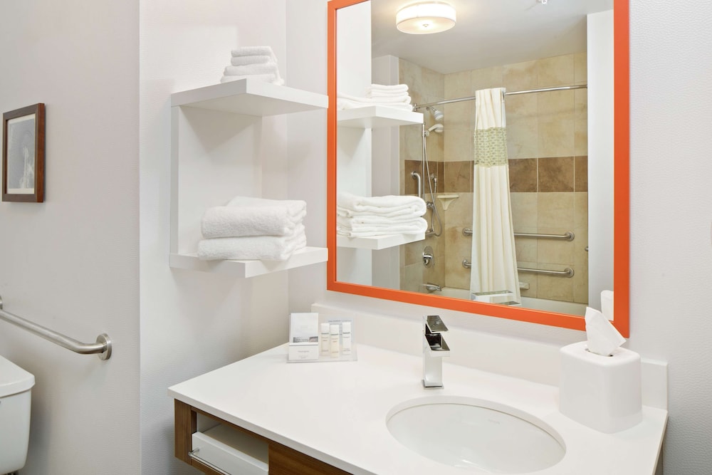 Hampton Inn & Suites Spokane Valley - photo 29