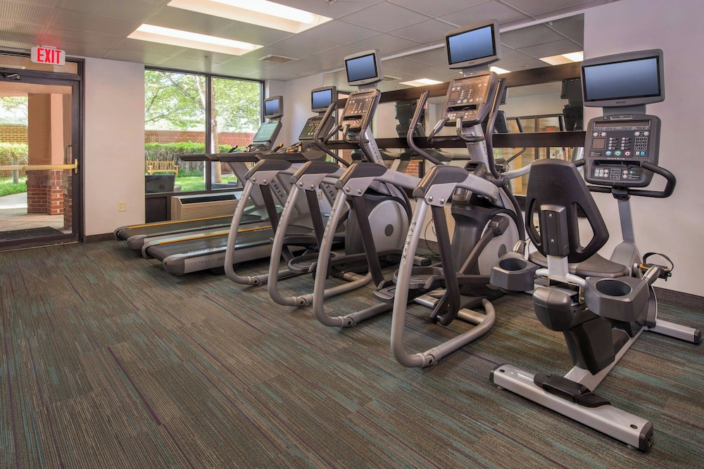 Courtyard by Marriott Dulles Town Center - photo 17