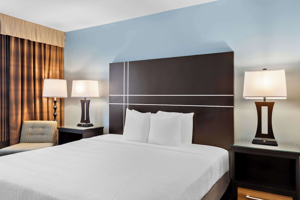 Best Western Newport Inn - photo 19