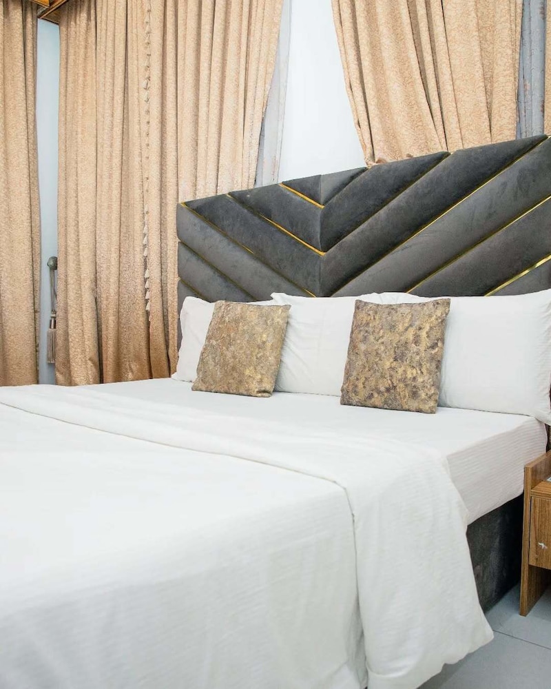 Coco Luxury Apartment — 4-Star Luxury Hotel in Abuja, Nigeria