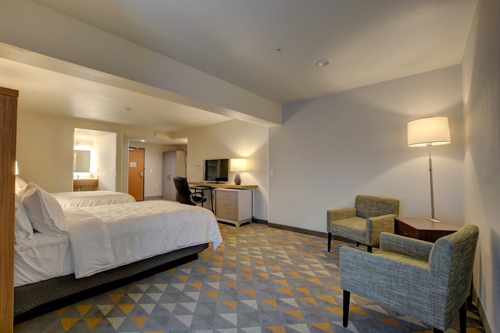 Holiday Inn Salem an IHG Hotel - photo 17