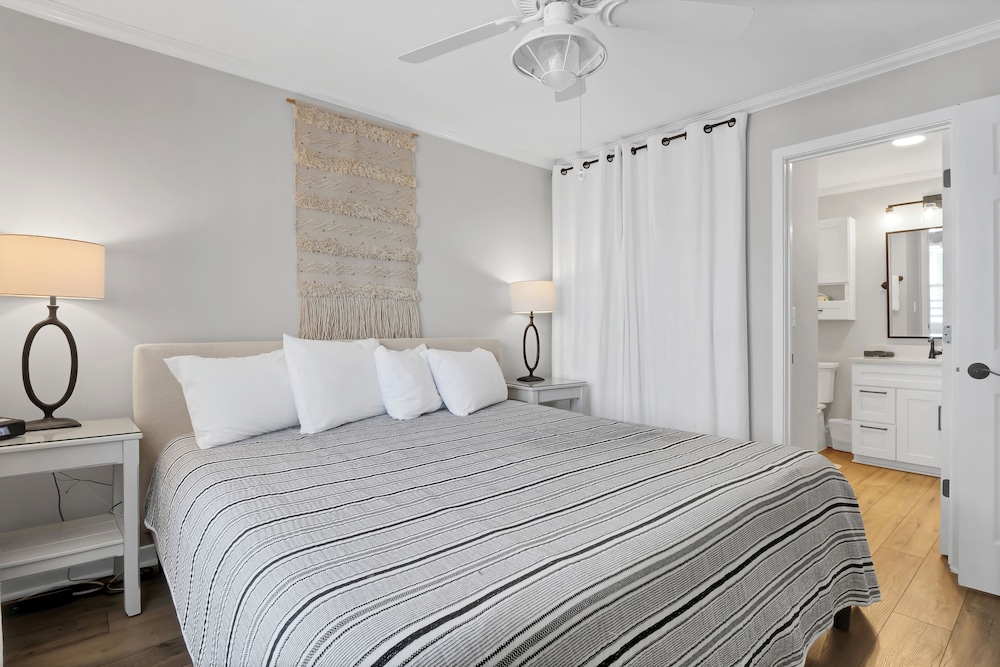 Sandpeddler Inn & Suites - photo 24