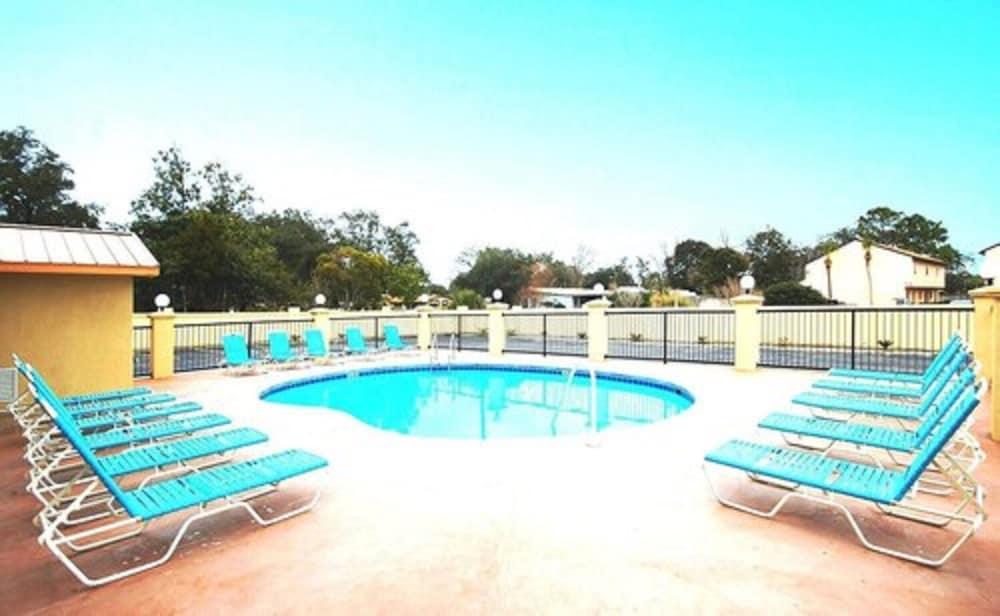 Fairway Inn - photo 6