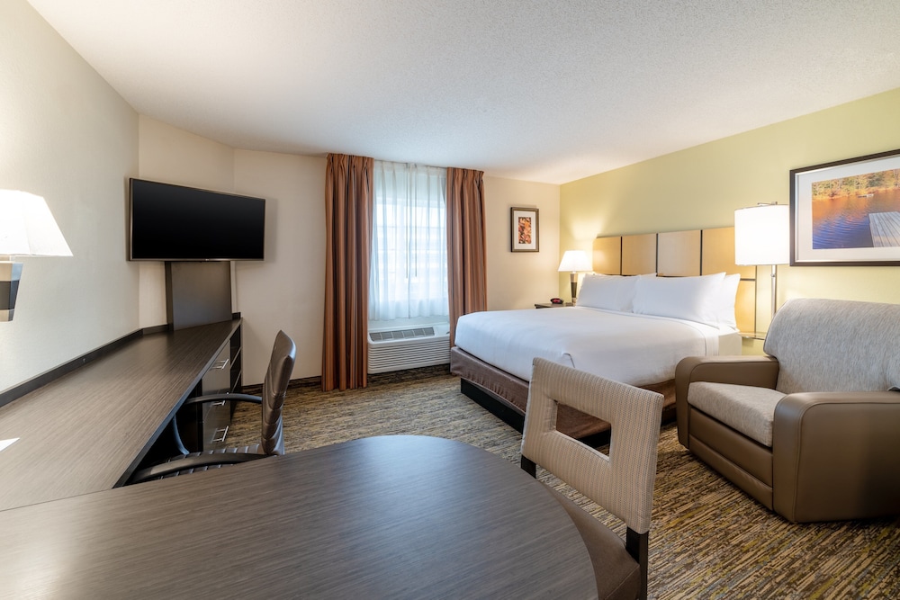 Candlewood Suites Herndon an IHG Hotel - photo 5