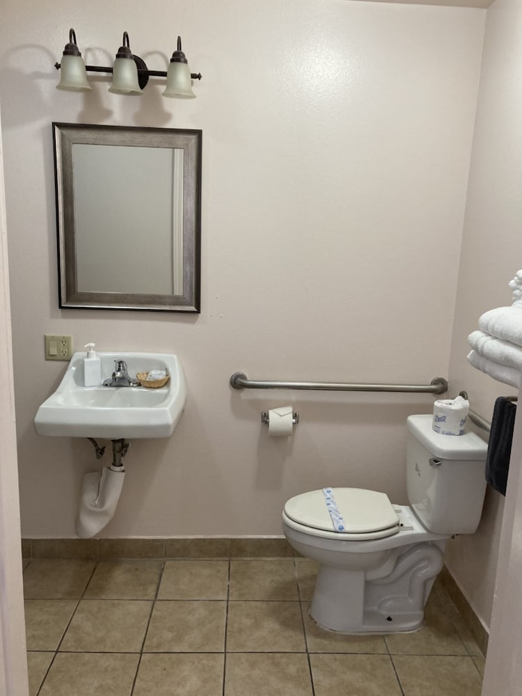 Coast Riders Inn - photo 65