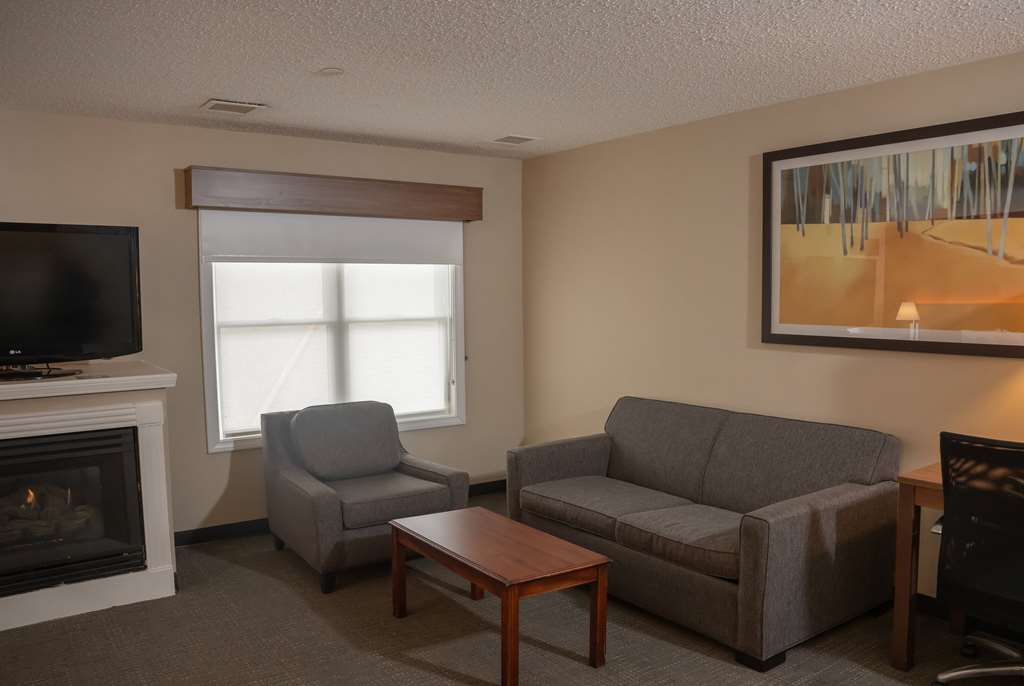Hawthorn Suites BY Wyndham Erie - photo 17