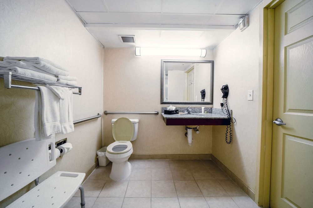 Country Inn & Suites by Radisson Ontario at Ontario Mills CA - photo 28