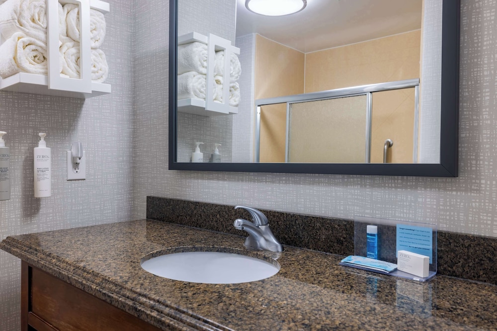 Hampton Inn & Suites Brenham - photo 24