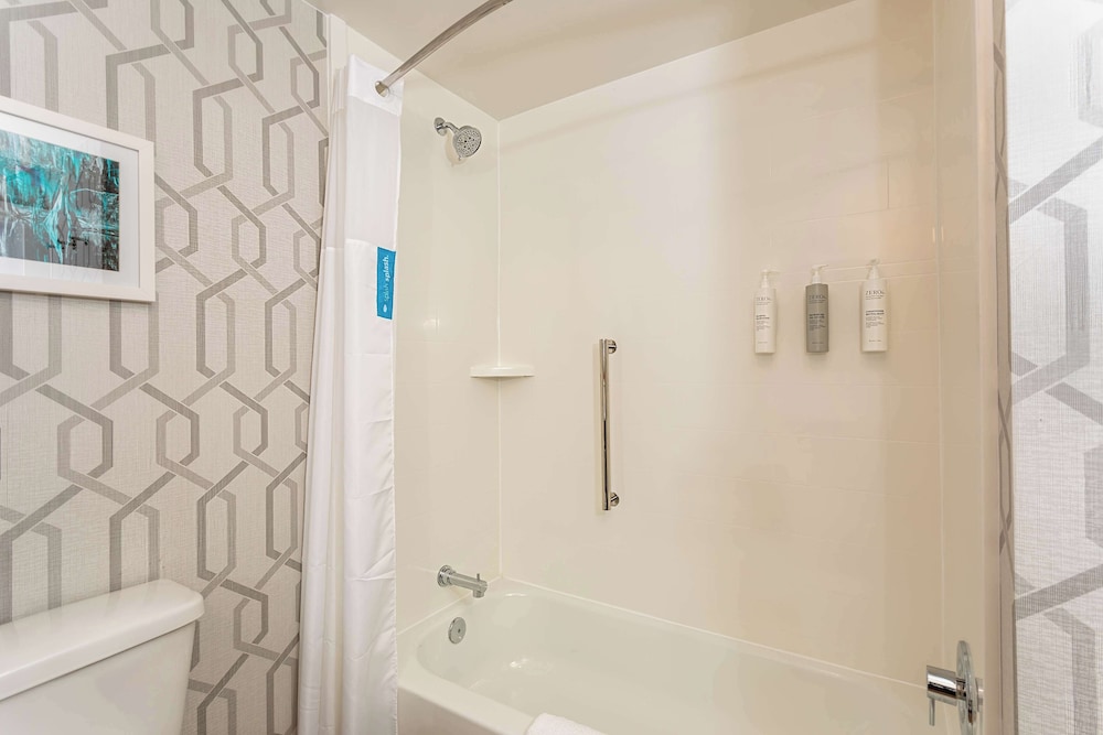 Hampton Inn by Hilton Marianna I 10 - photo 16