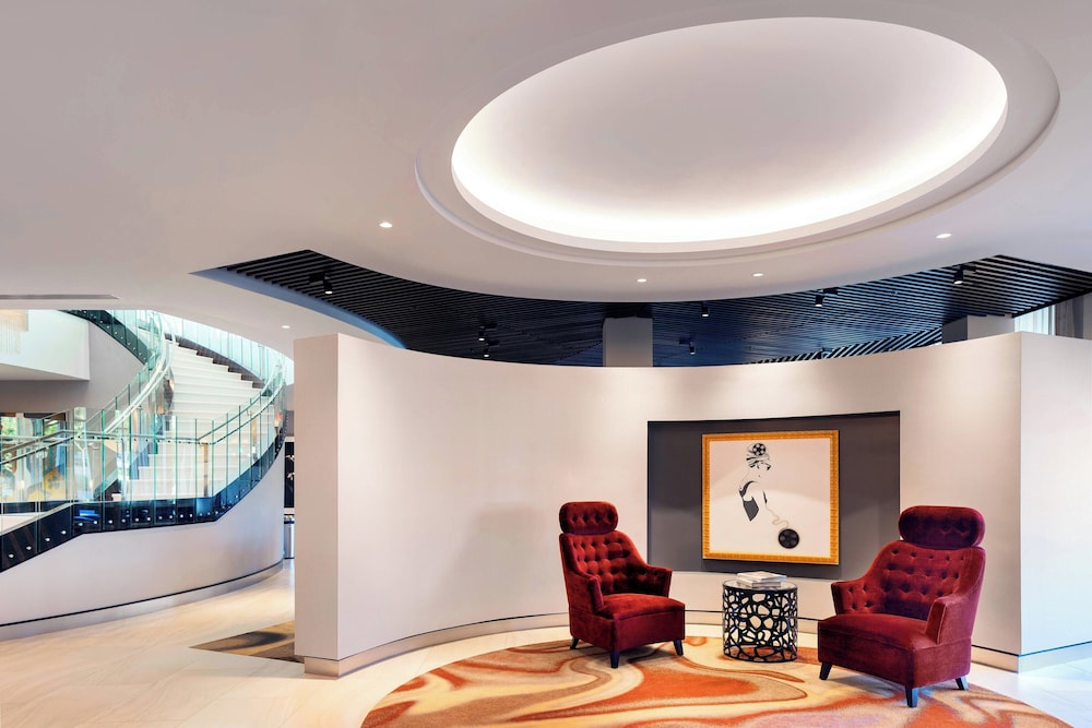 SpringHill Suites Los Angeles Burbank Downtown - photo 5