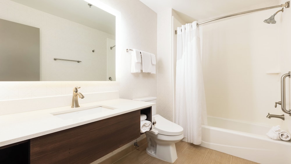 Holiday Inn Express Bellingham by IHG - photo 43