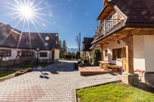 udanypobyt Domek Przy Lesie — 4-Star Luxury Hotel in Koscielisko, Poland