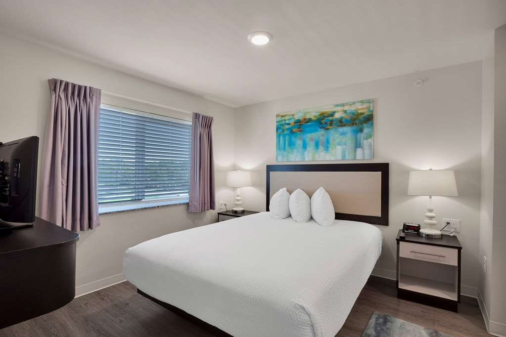WaterWalk Extended Stay by Wyndham Charlotte Arrowood - photo 48
