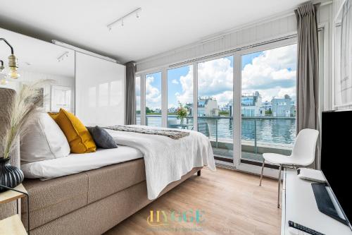 Schwimmendes Haus Hygge Olpenitz — 4-Star Luxury Hotel in Kappeln, Germany