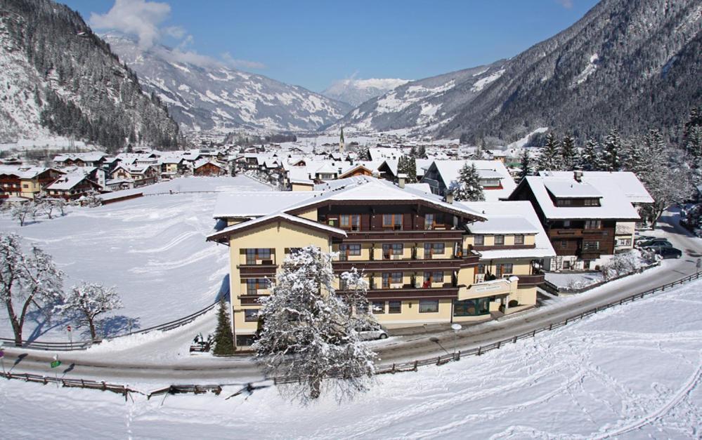Hotel Waldheim Garni — Mayrhofen — photo 4