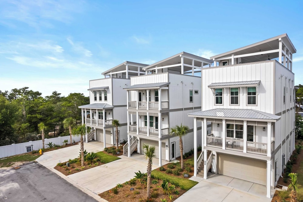 Sea Dweller by Avantstay Rooftop Spa Gulf View Golf Cart Pool - photo 58