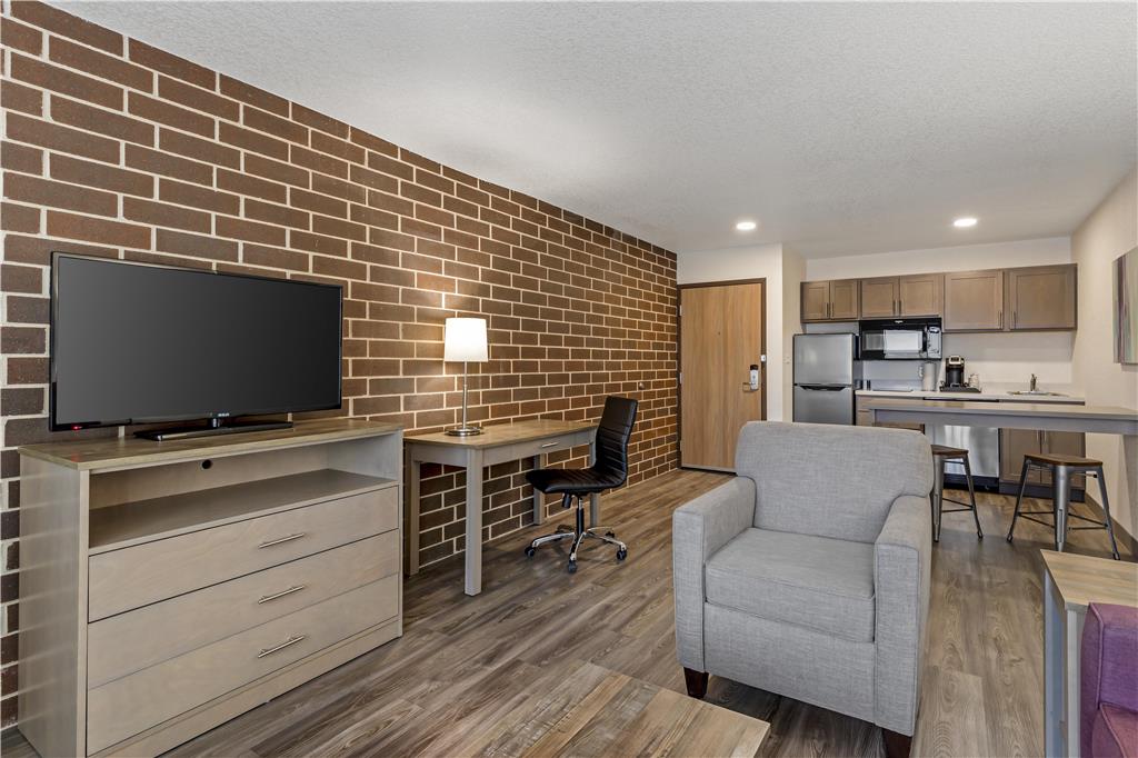 Best Western Plus Waterloo & Cedar Falls - photo 15