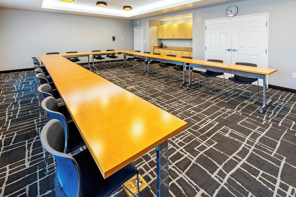Towneplace Suites by Marriott Broken Arrow - photo 62