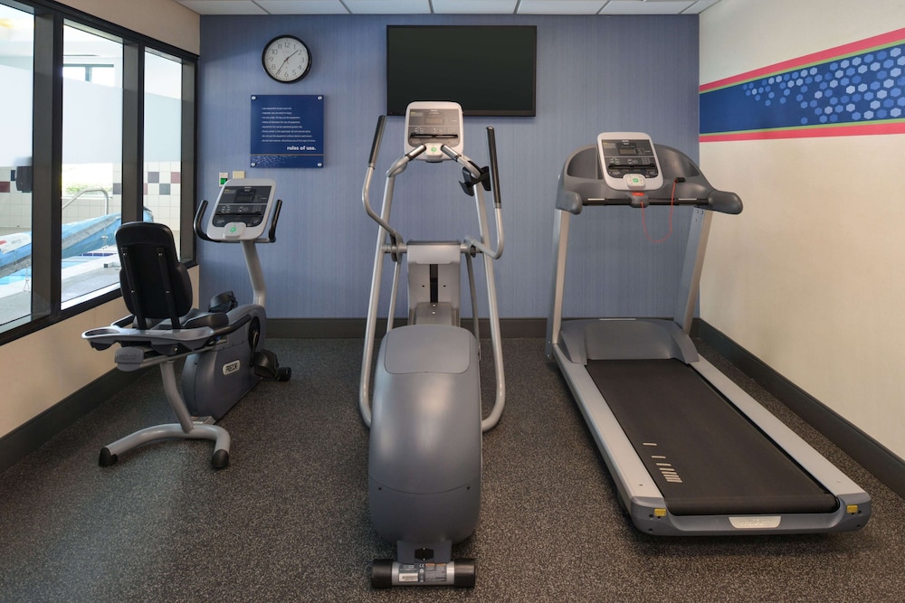 Hampton Inn & Suites Pueblo Southgate - photo 38
