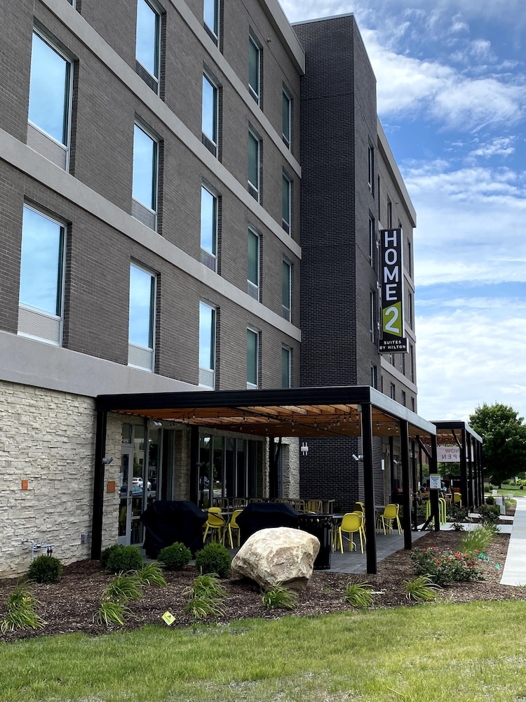 Home2 Suites by Hilton Carmel Indianapolis - photo 42