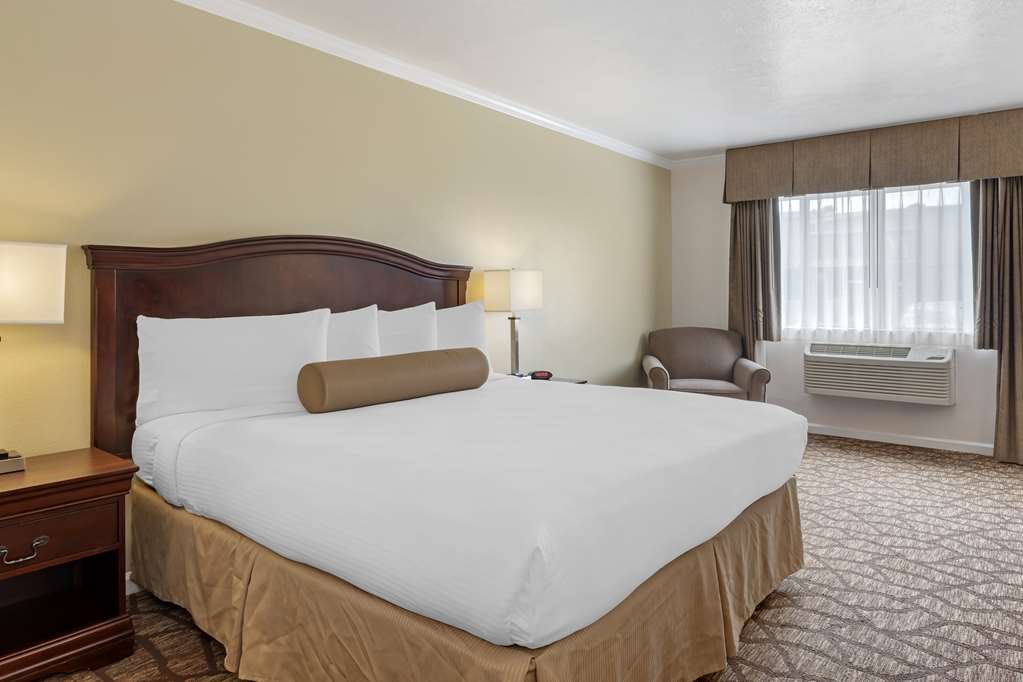Best Western Salinas Monterey Hotel - photo 13