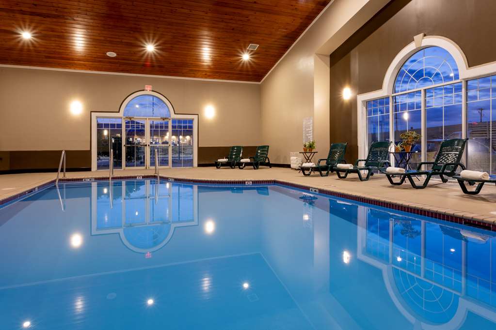 Baymont by Wyndham Waunakee - photo 13