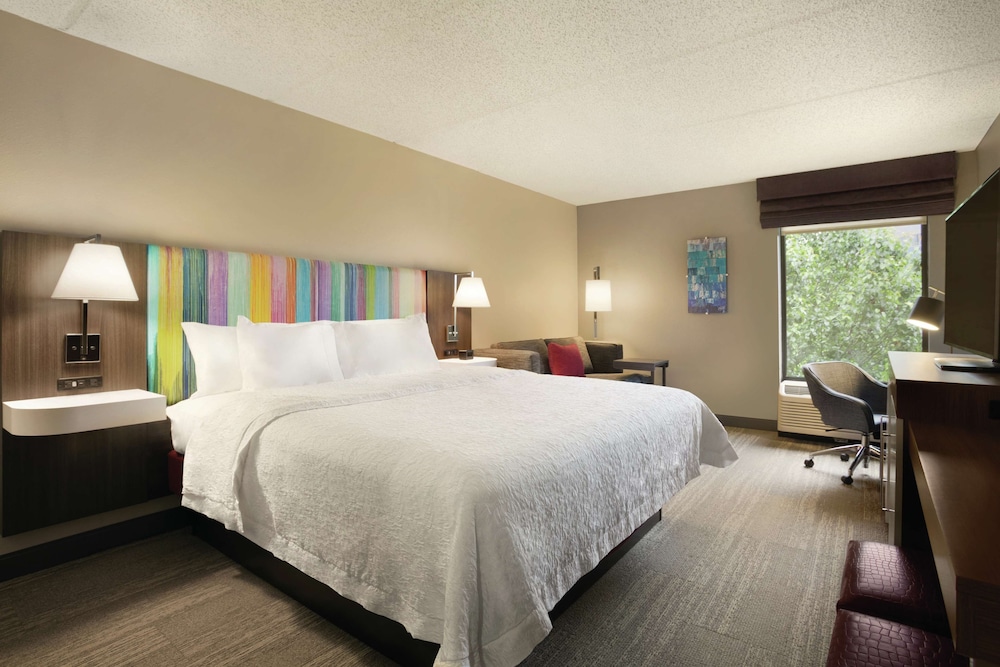 Hampton Inn Houston Brookhollow - photo 12