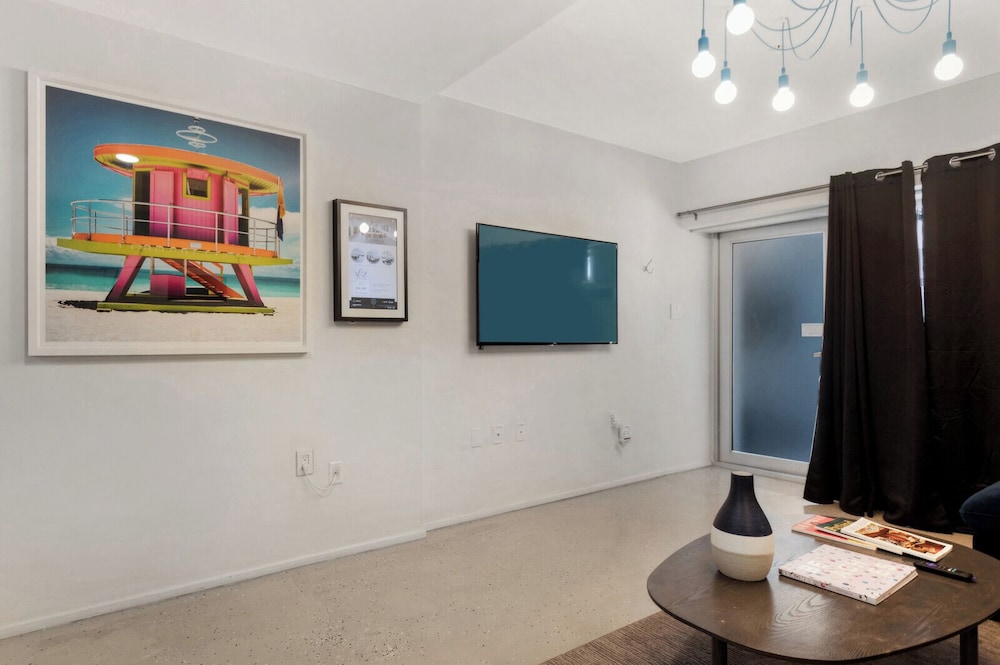 Roami at 250 Collins - photo 88