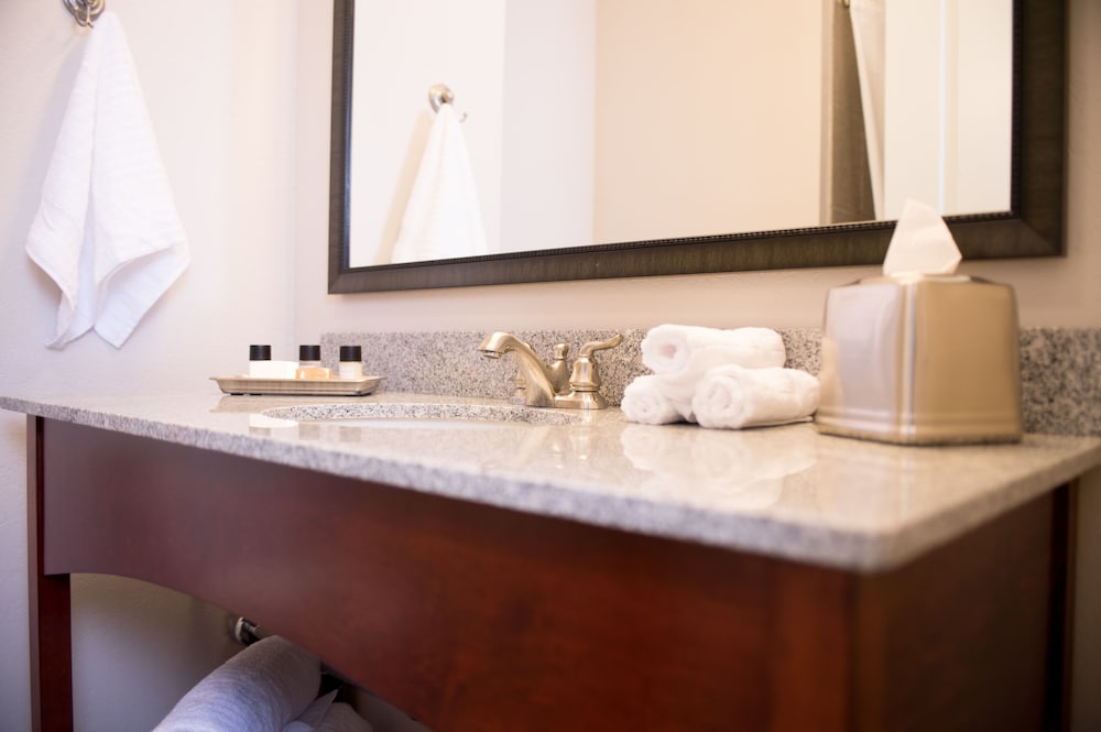 The Bluemont Hotel - photo 27