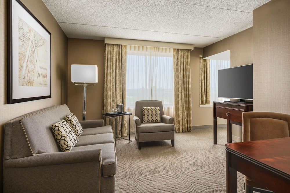 Sheraton Great Valley Hotel - photo 20