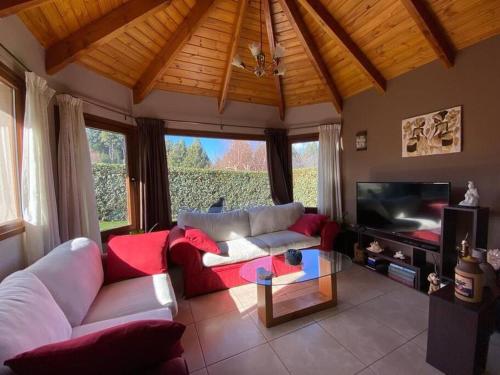 La casa de la colina — 4-Star Luxury Hotel in San Carlos De Bariloche, Argentina
